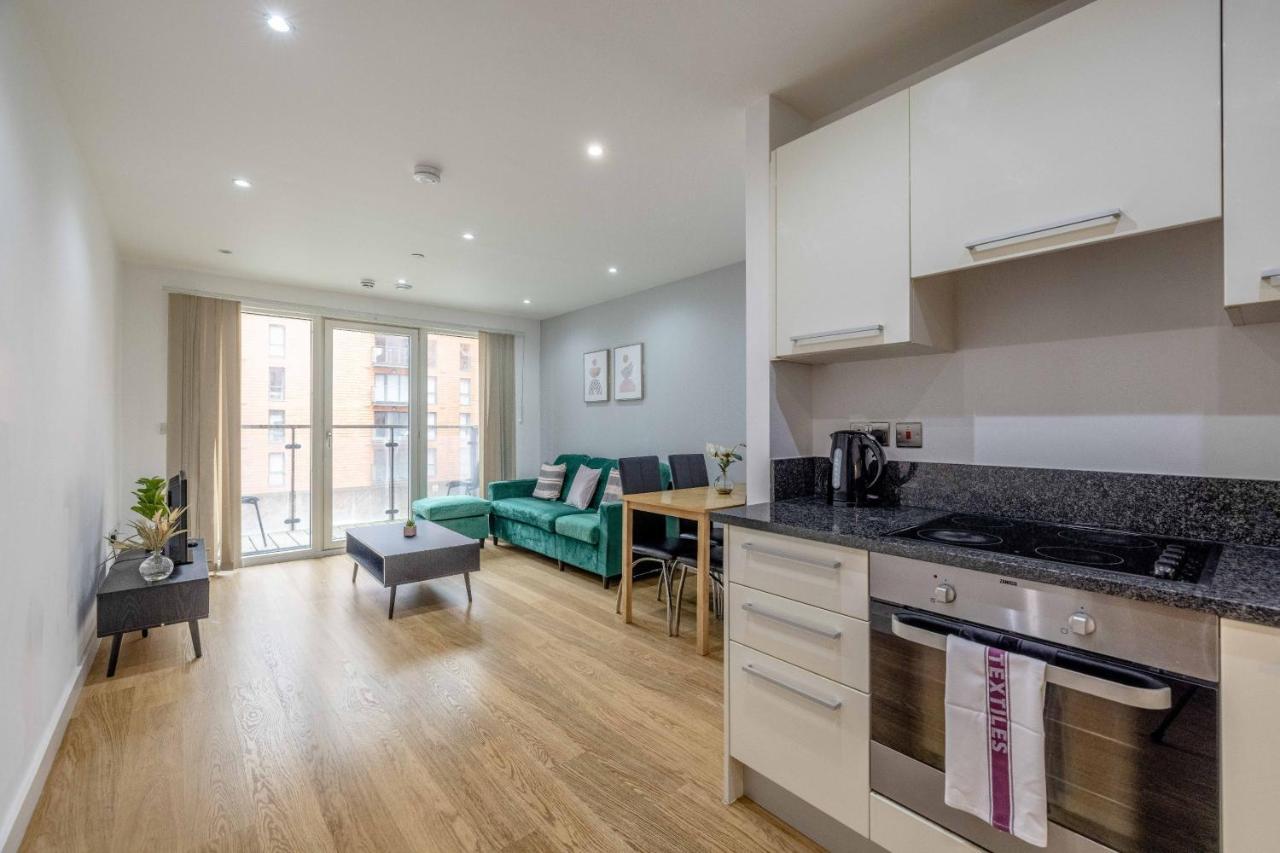 דירות 2 Bed At Slough Station & Parking - London In 20 Mins מראה חיצוני תמונה